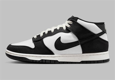 nike dunk mid black white